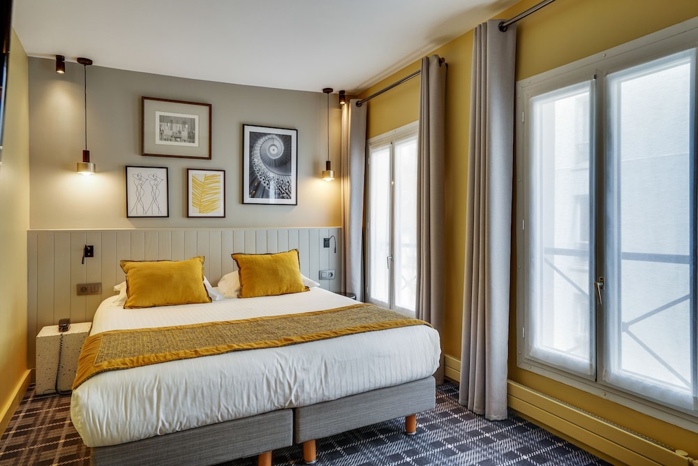 SUPERIOR, DOUBLE BED