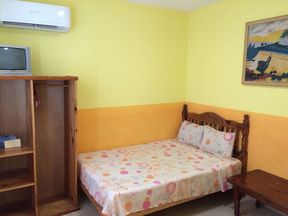 Hotel Las Salinas 6/30