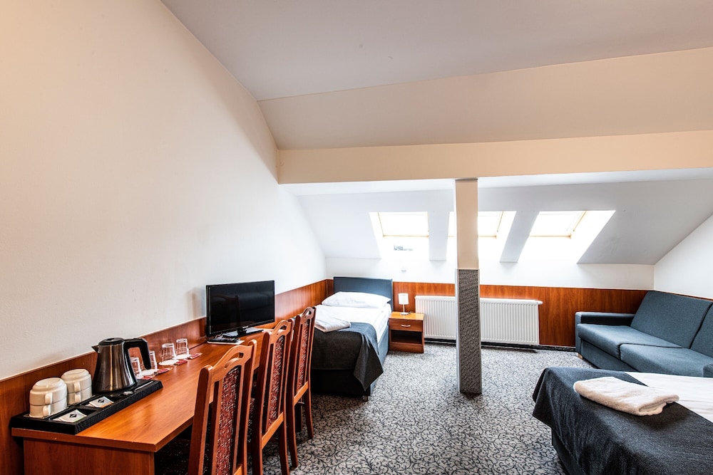 Hotel Zlata Vaha 54/65