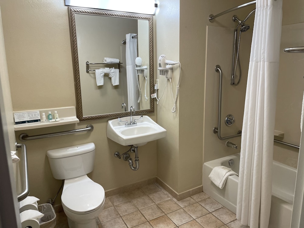 Quality Inn Placentia Anaheim Fullerton 20/50