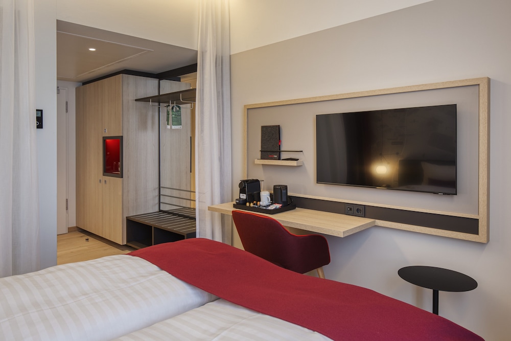 SUPERIOR, DOUBLE BED