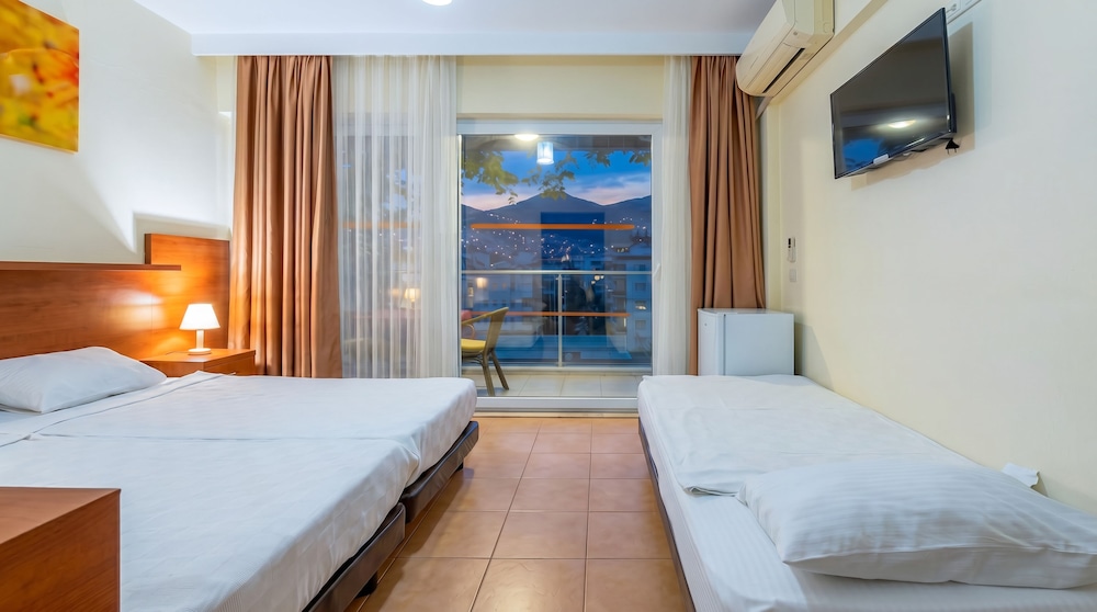 Gallion Hotel 21/73