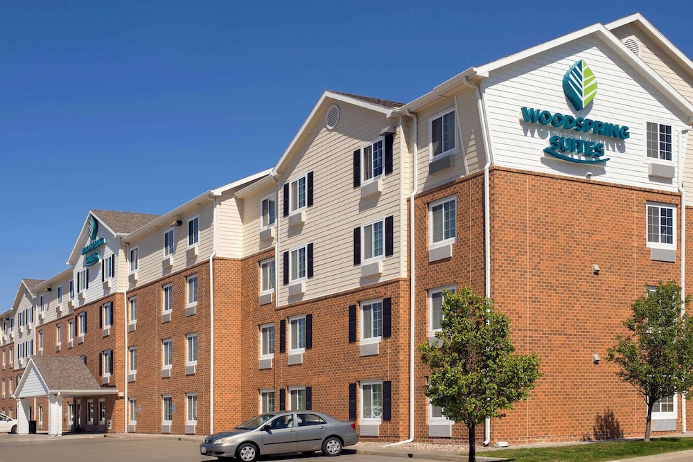 WoodSpring Suites Omaha Bellevue 4/17