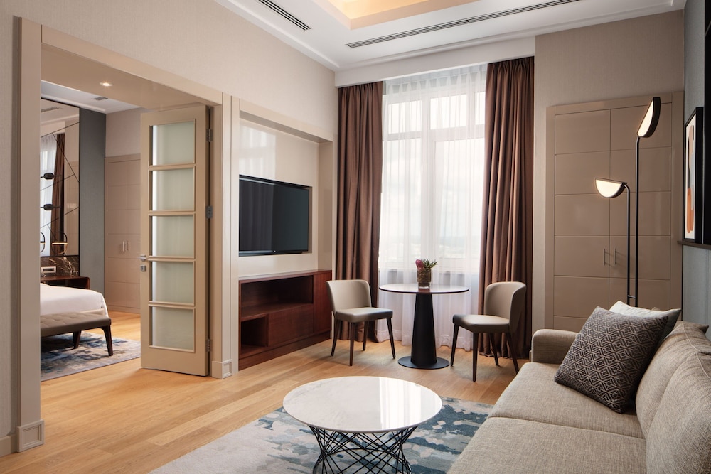 Sheraton Istanbul Levent 53/83