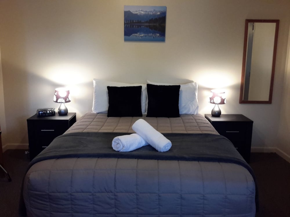 Franz Josef Top 10 Holiday Park 18/75