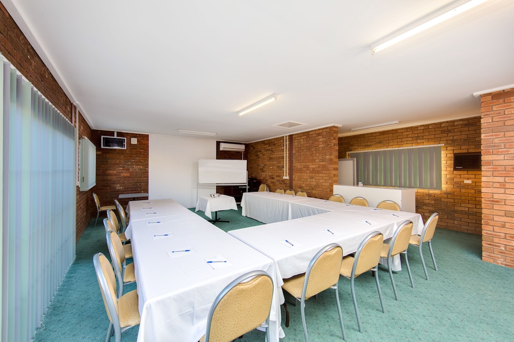 Thurgoona Country Club Resort 41/56