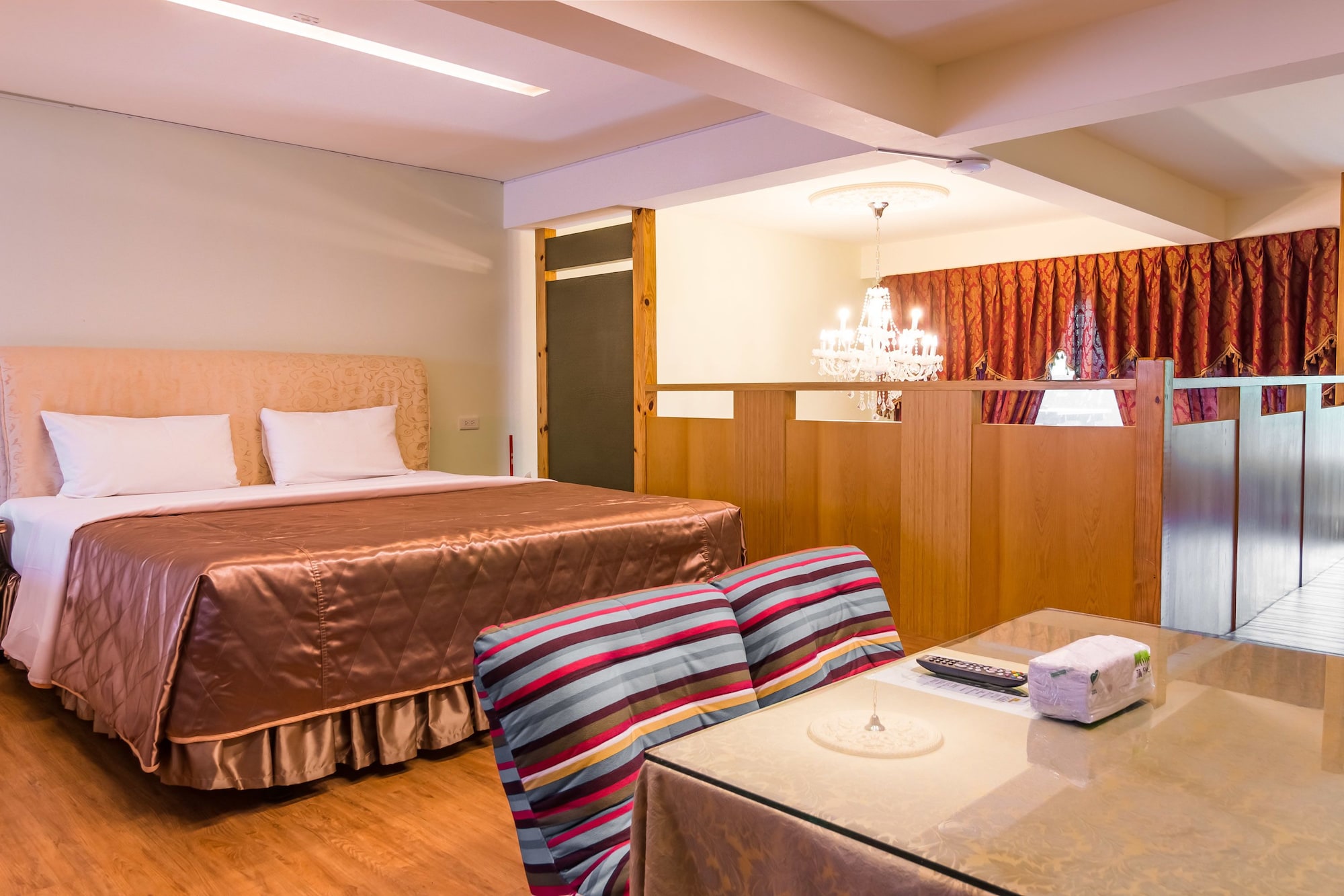 LOFT, COMFORT, MOUNTAIN VIEW, JETTED TUB