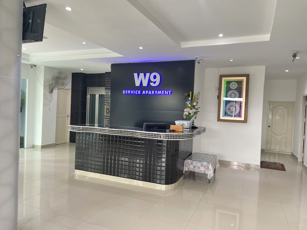 W-9 Hotel 9/73