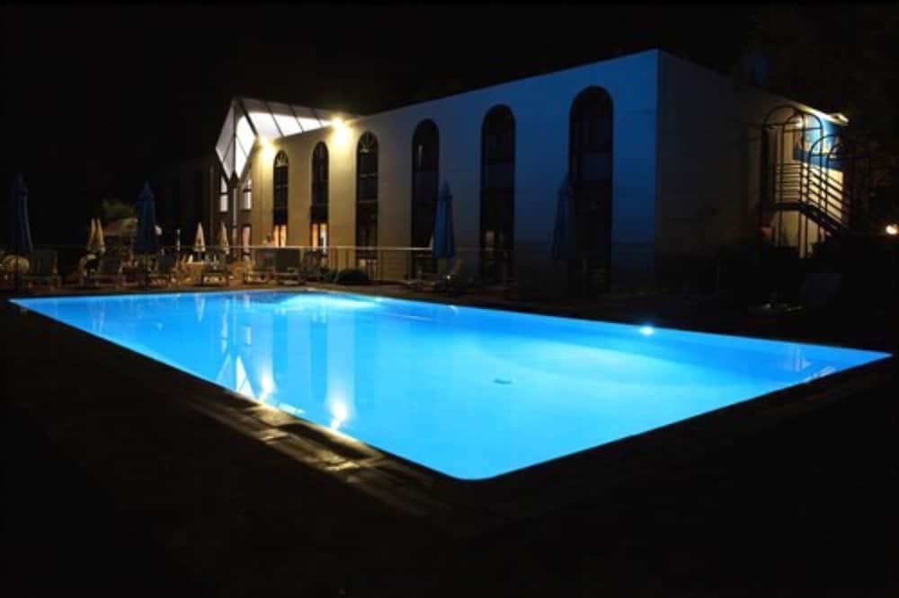 Agape Hotel Niort- Bessines 5/50