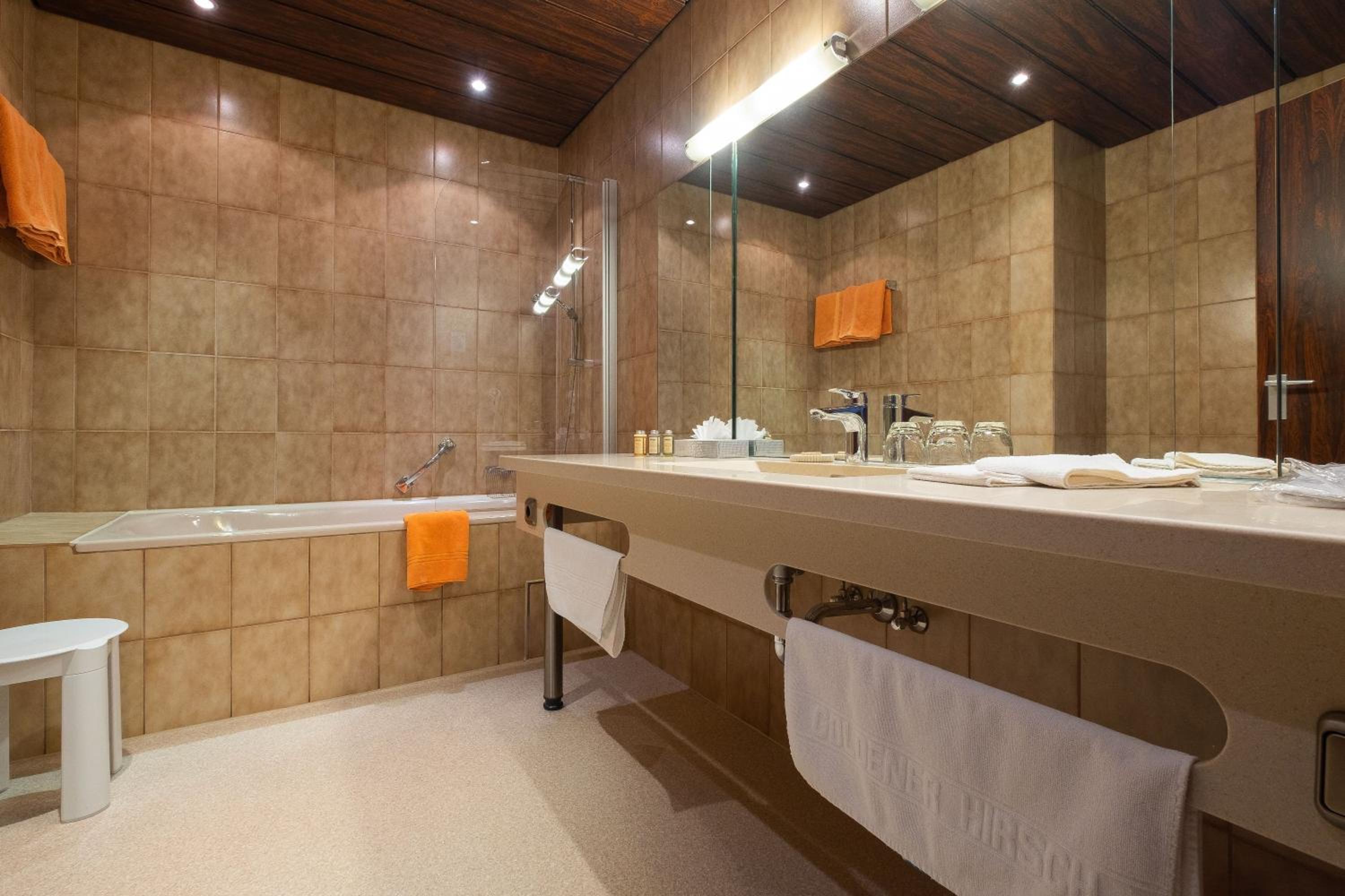 Goldener Hirsch Hotel 50/50