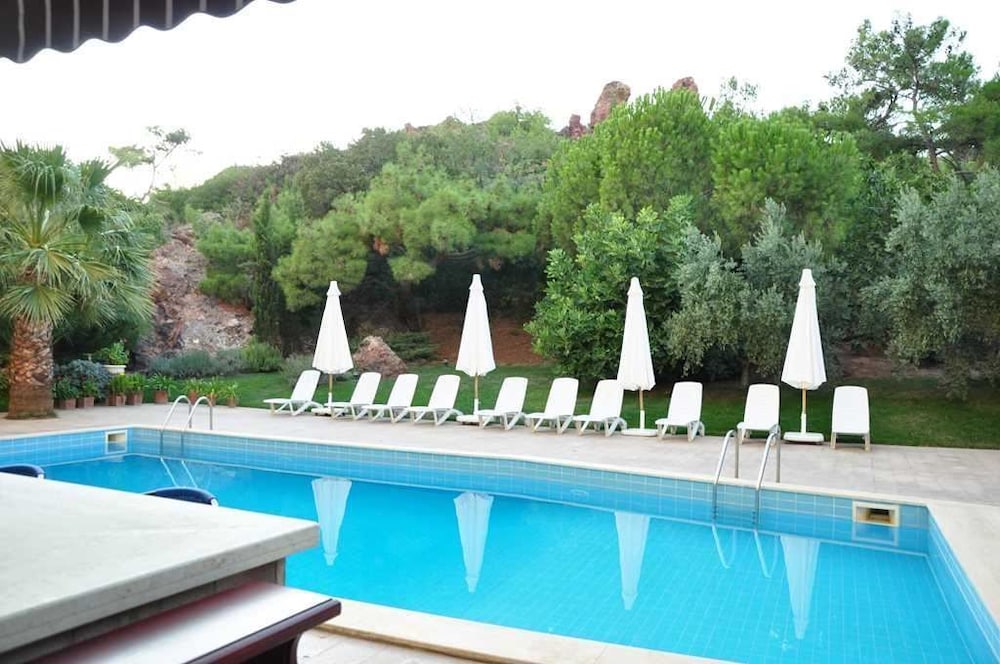 Palm Court Suites 47/48