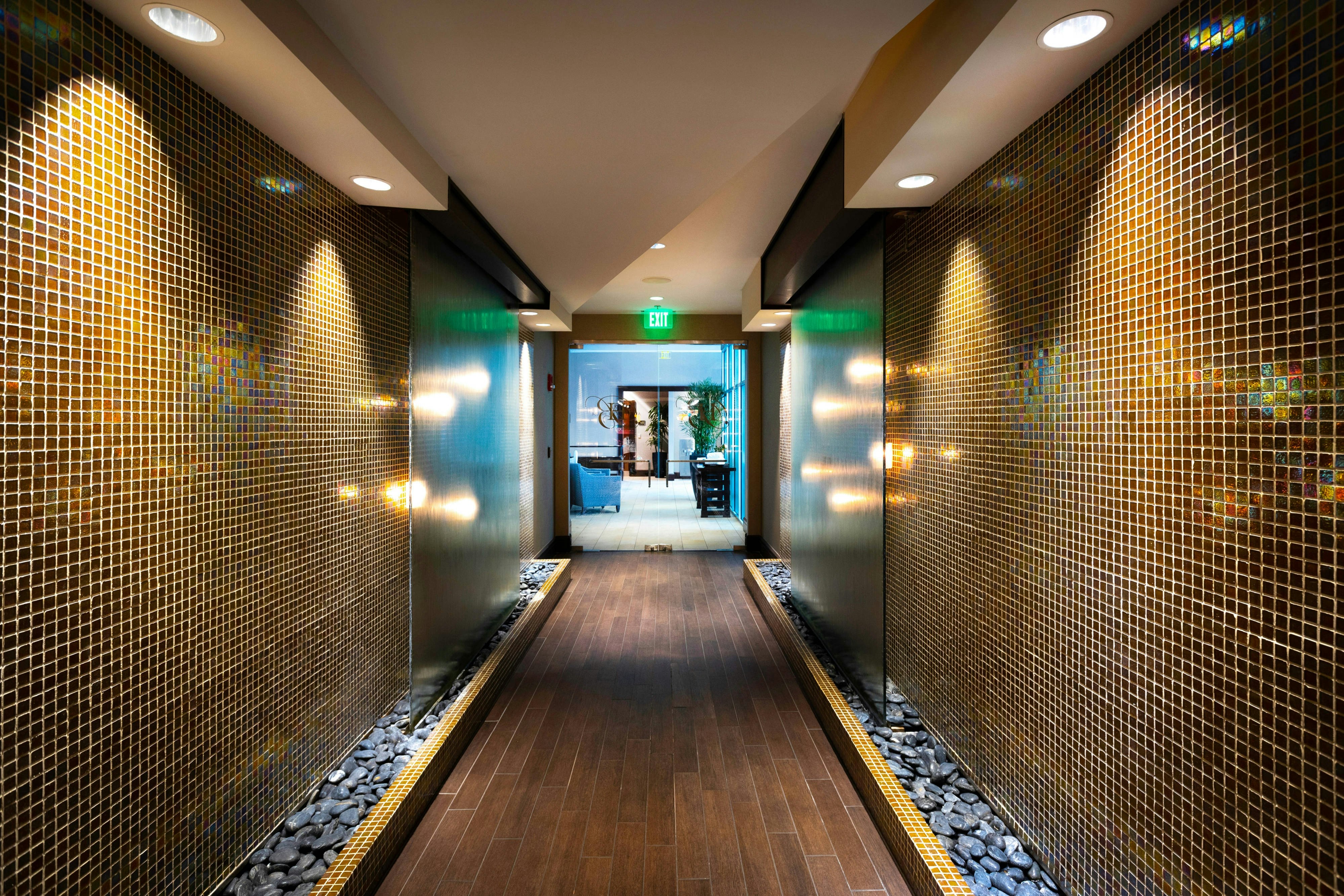The Battle House Renaissance Mobile Hotel Spa 24/56