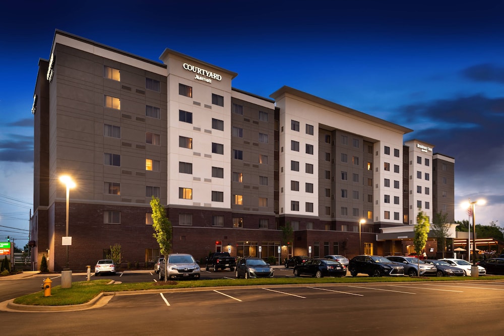 Courtyard Charlotte Northlake in CHARLOTTE - NC