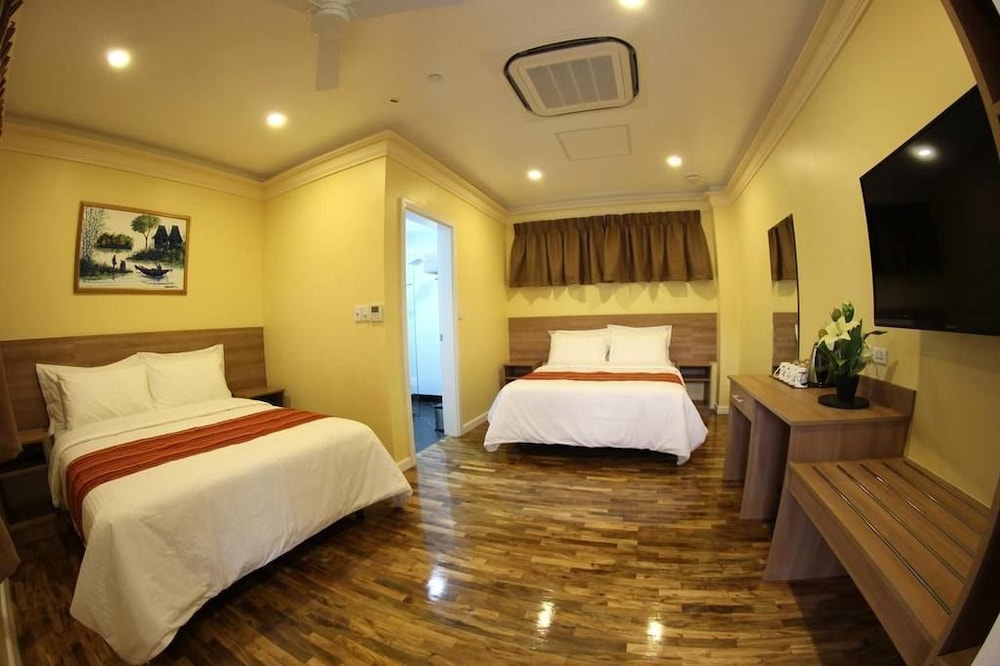 Awesome Hotel 15/64