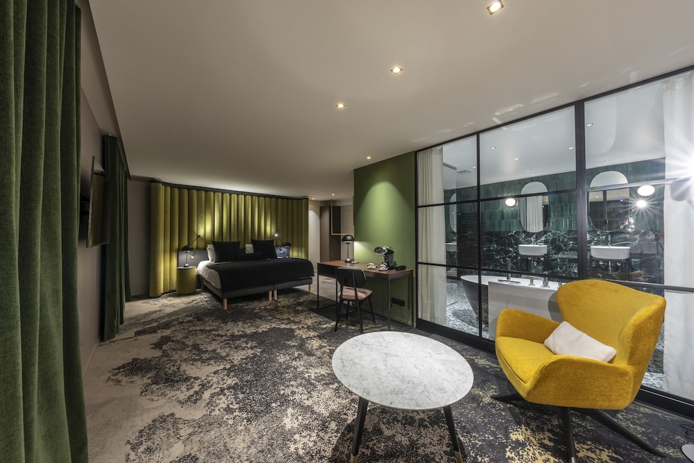 Hotel Restaurant Baud 44/59