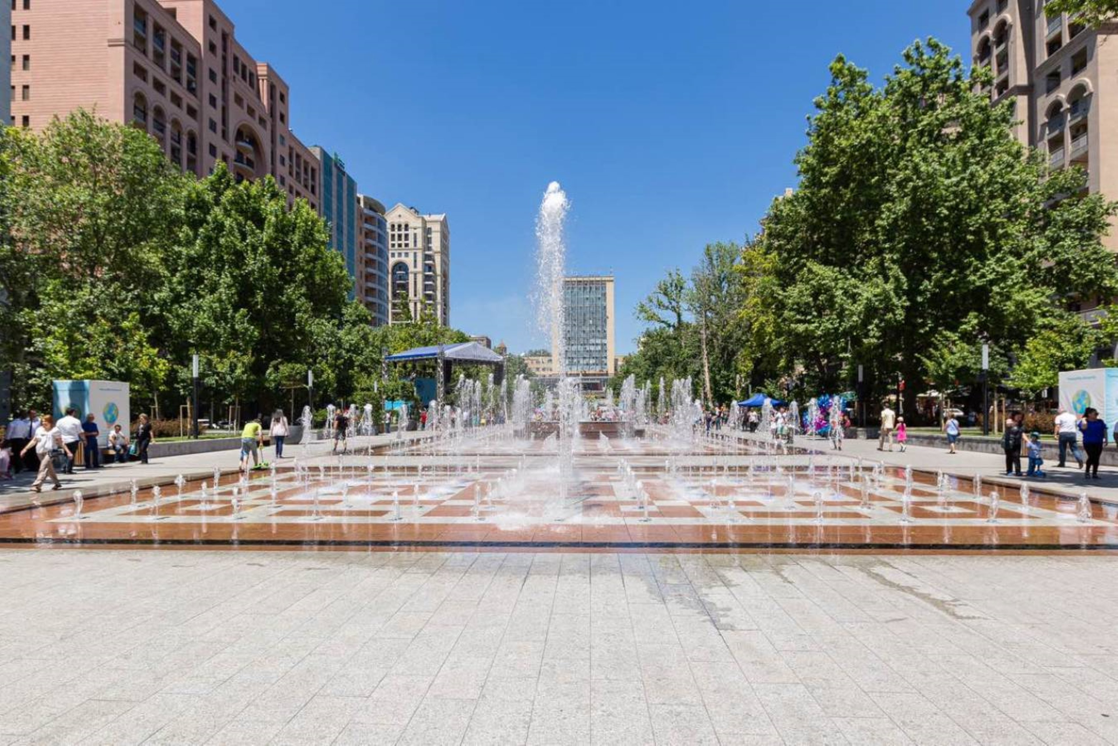 Holiday Inn Express Yerevan 80/81