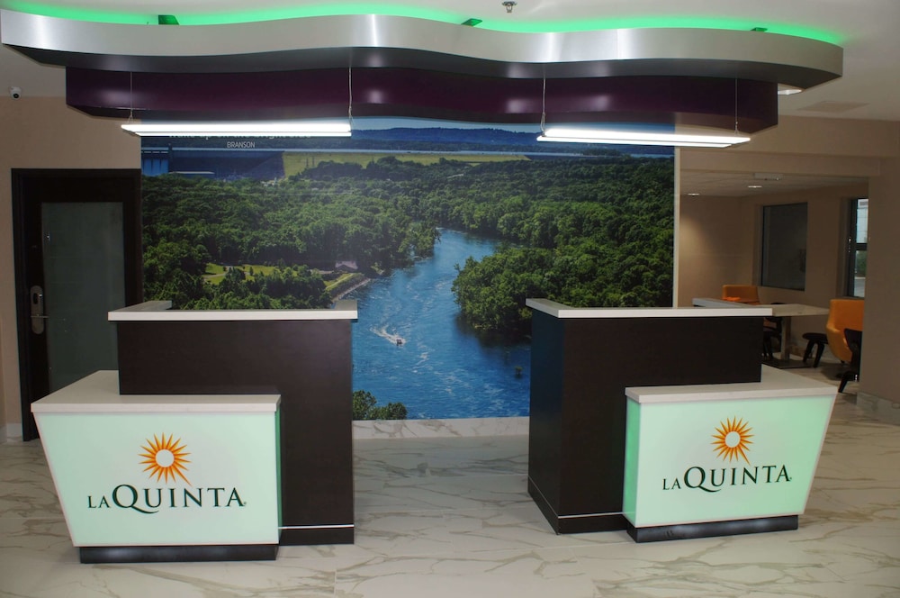 La Quinta Inn & Suites by Wyndham Branson 25/60