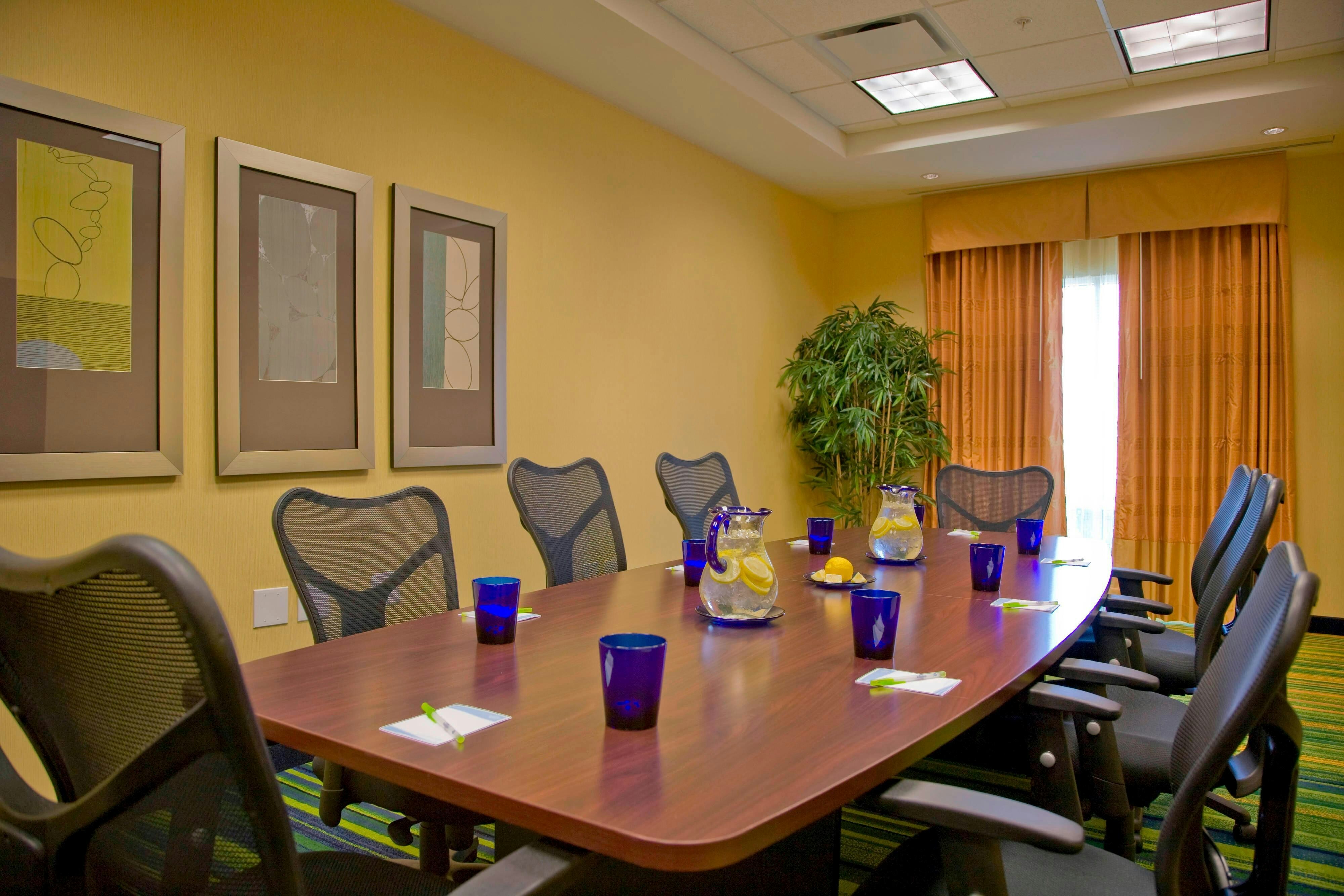 Fairfield Inn Suites By Marriott Montgomery Eastchase Pkwy 36/50