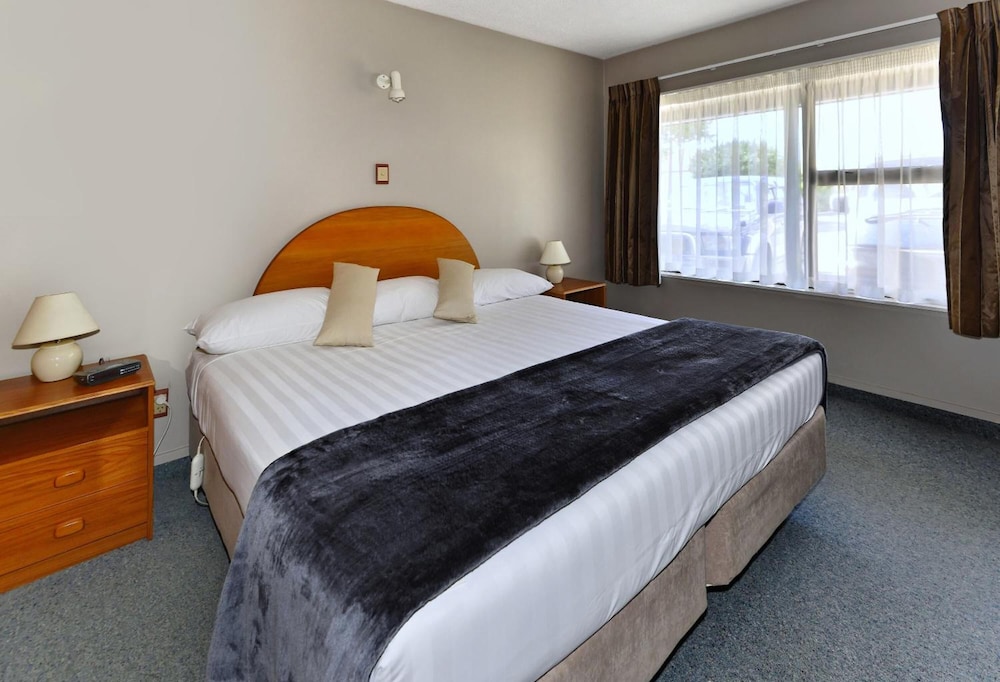 Classique Lodge Motel 11/50