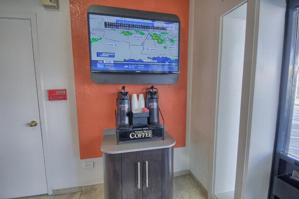 Motel6 San Antonio, TX - Northwest Medical Center 38/60