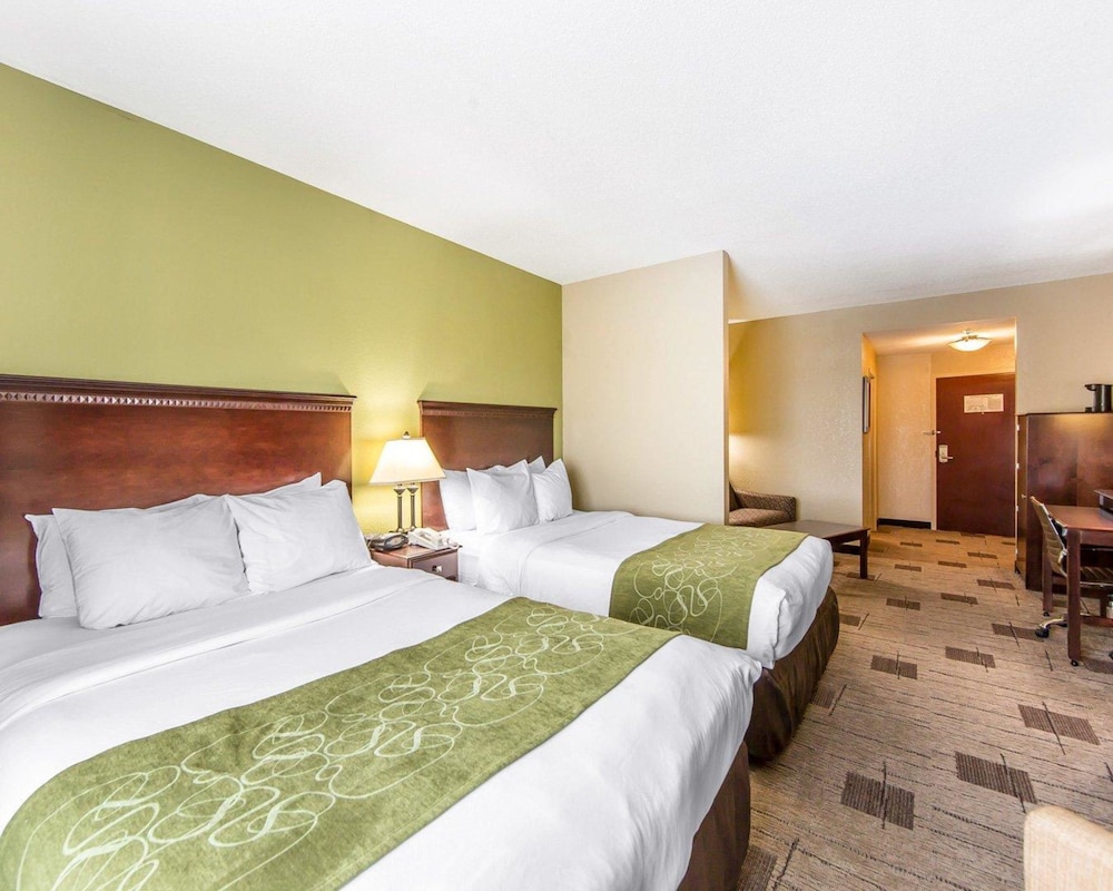 Comfort Suites Kodak Sevierville 10/40