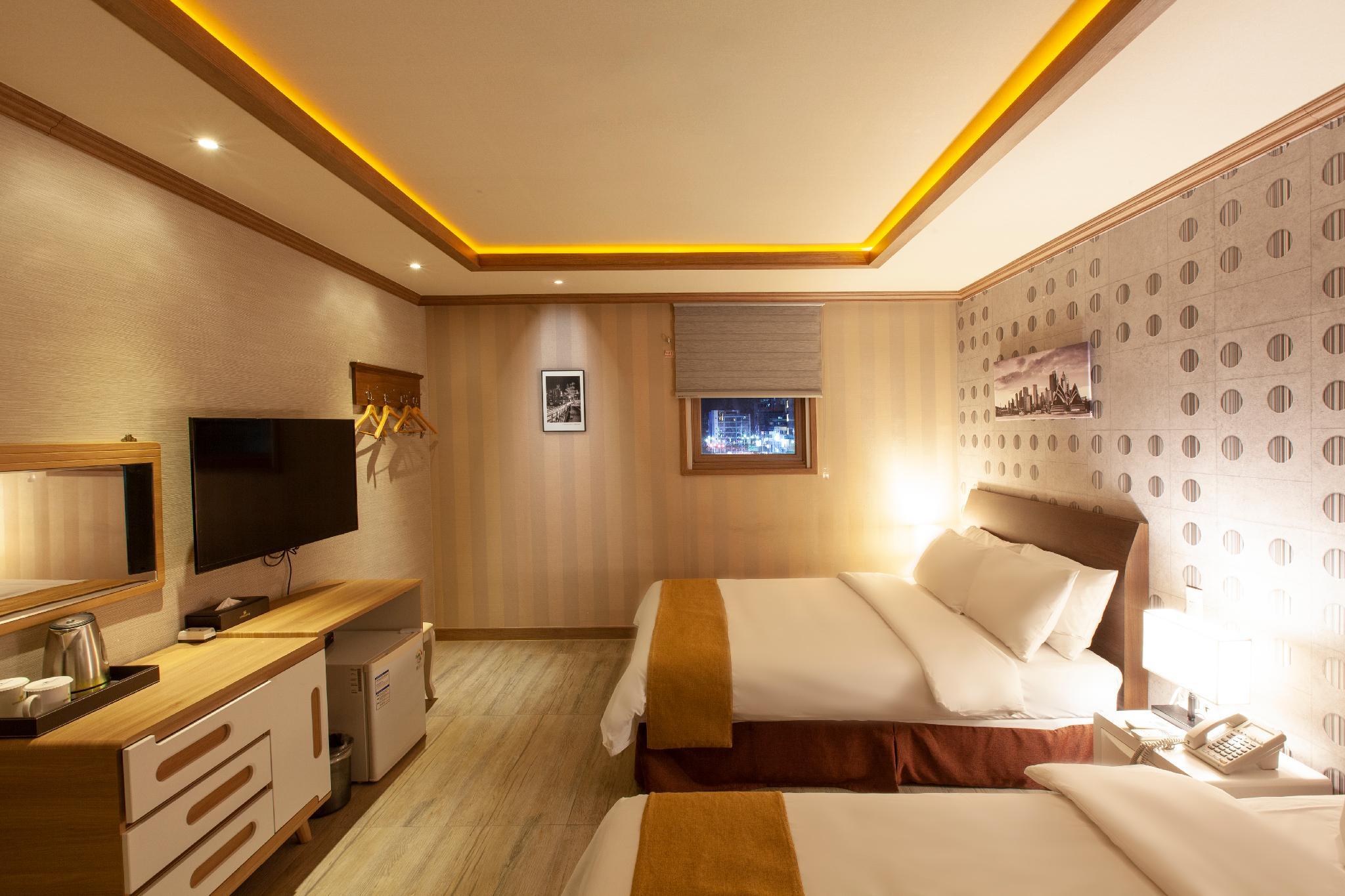 Sahara Hotel 19/31