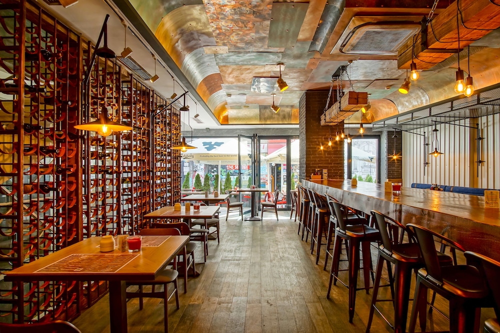 Old Town Boutique Hotel 35/50