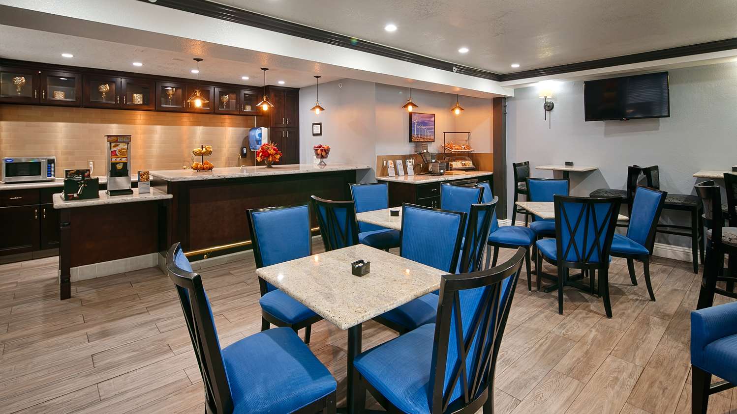 Best Western Plus Diamond Valley Inn 7/13