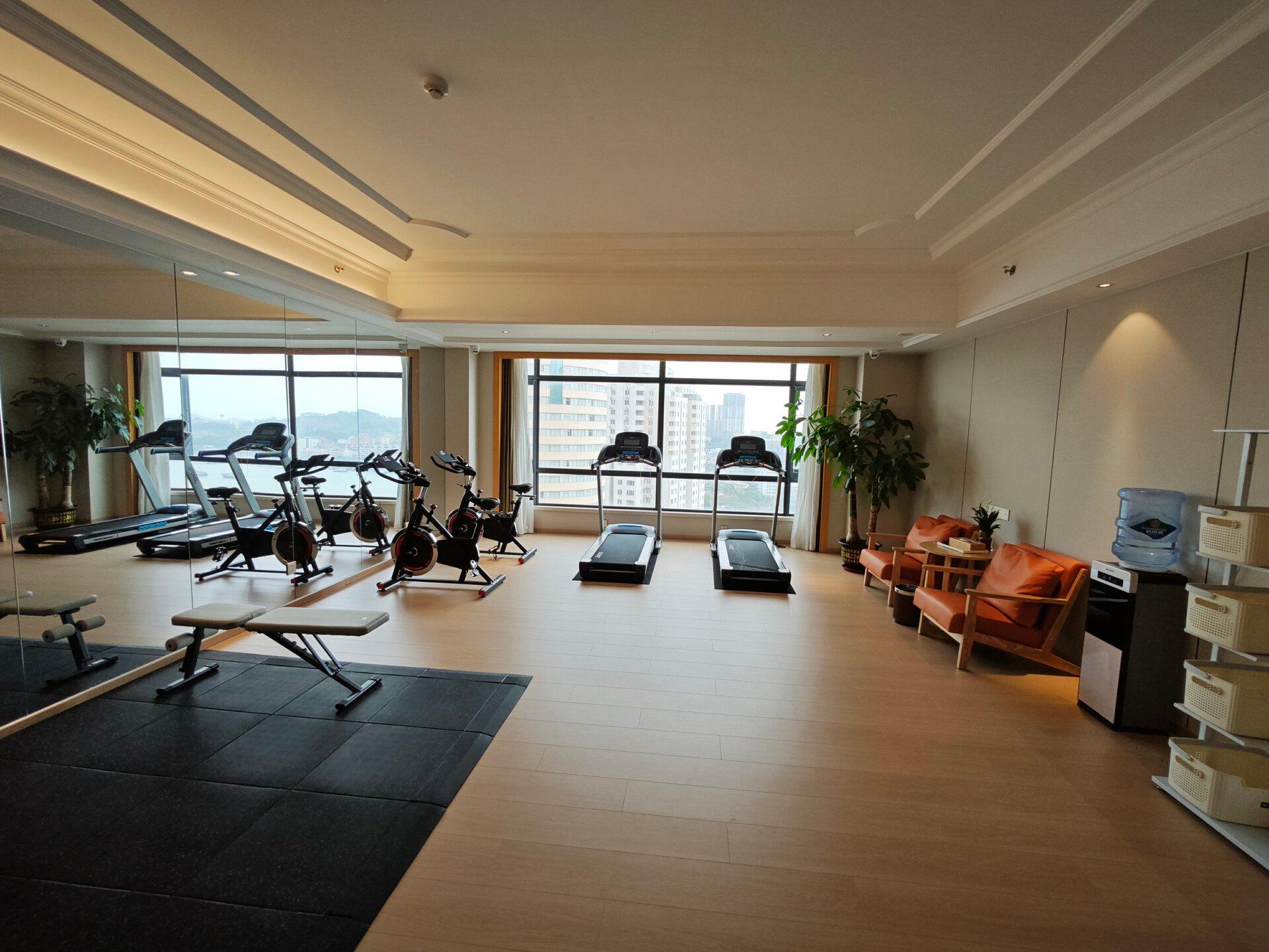 Vienna International Hotel (Huizhou Binhai Park Shop) 26/44