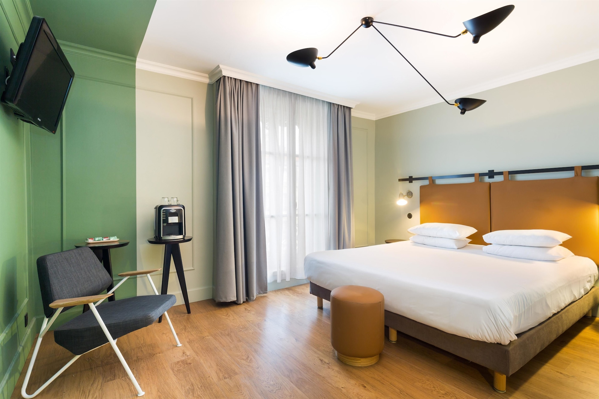 SUPERIOR, DOUBLE BED