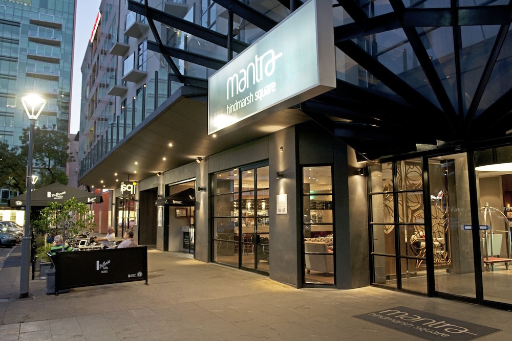 Mantra Hindmarsh Square 9/59