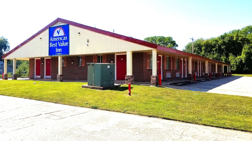 Americas Best Value Inn Arkansas City 25/28