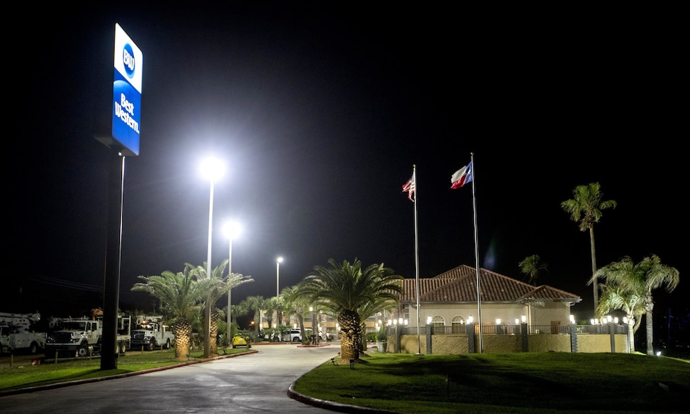 Best Western Executive Inn El Campo 30/32