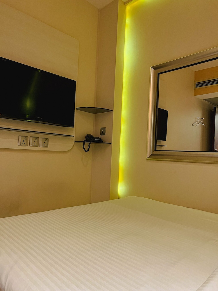 Fragrance Hotel - Viva 16/47