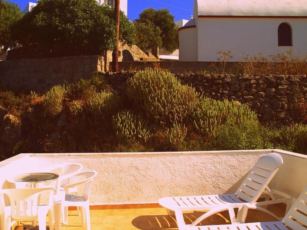 Blue Bay Hotel 62/63