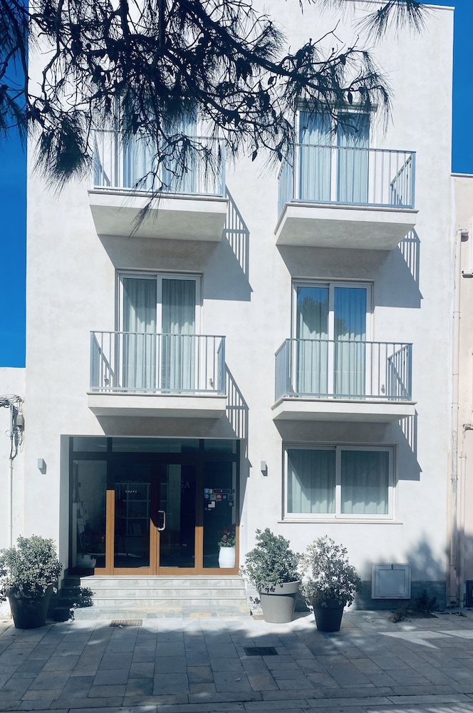 Hotel Vega 1/33