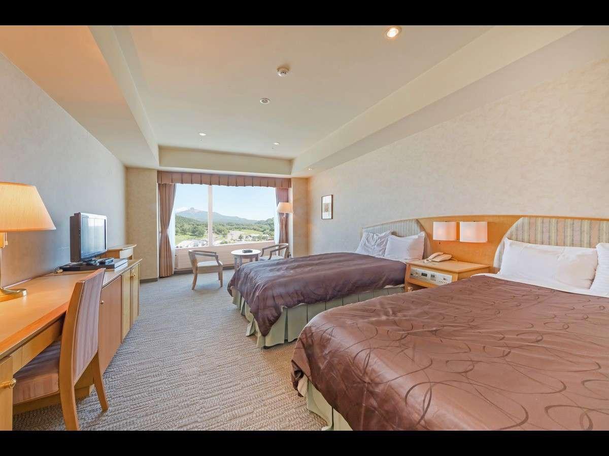 ROOM, ACCESSIBLE