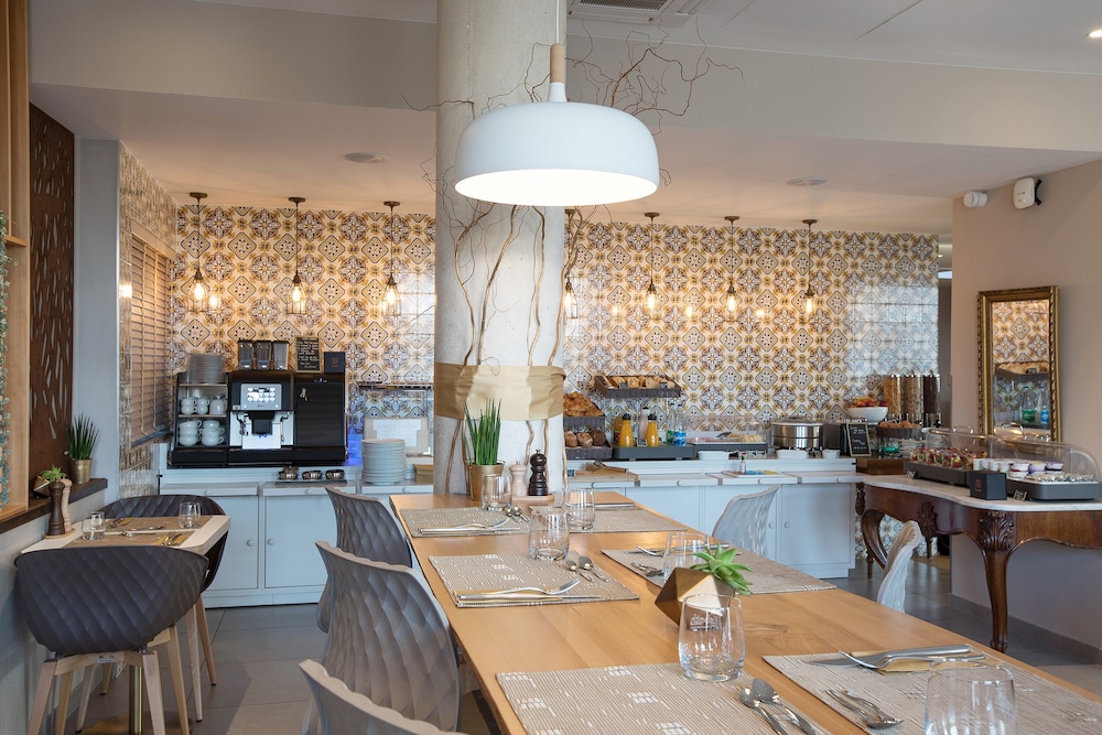 James Boutique Hotel 47/63