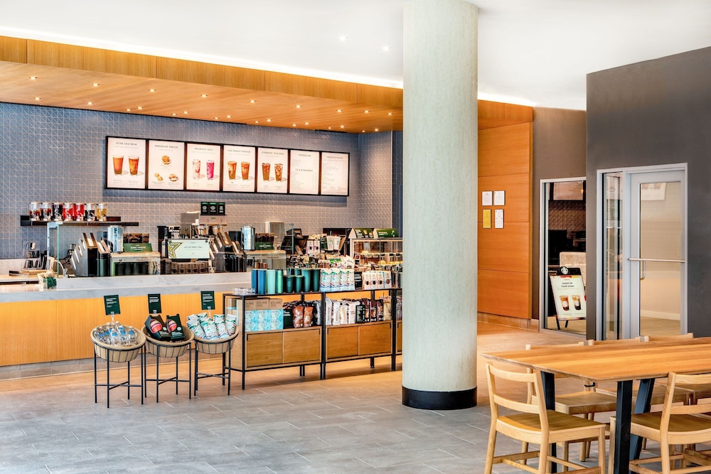 SpringHill Suites by Marriott Boston Logan Airport Revere Beach 16/25