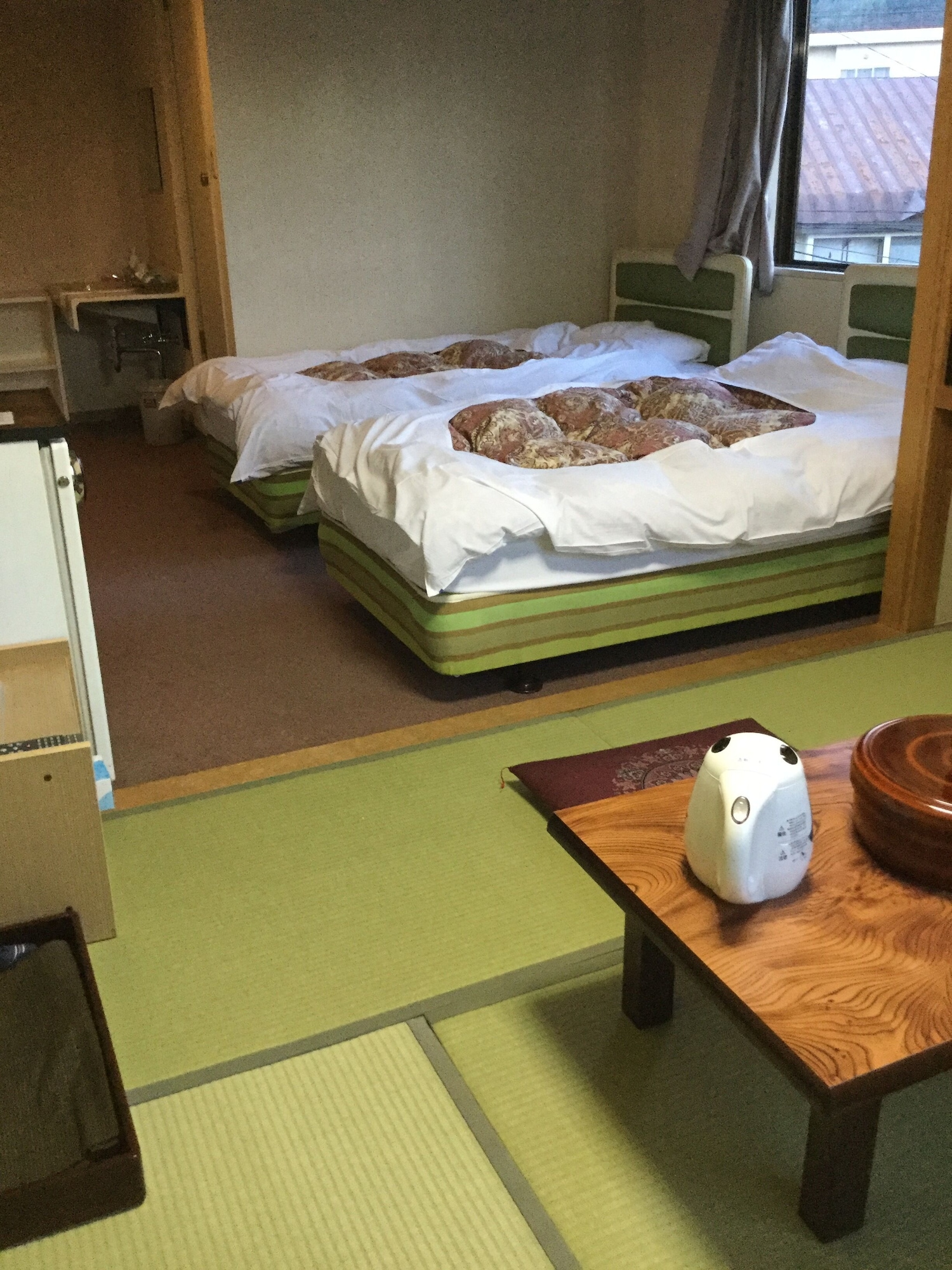 COMFORT, TWIN BEDS, CITY VIEW