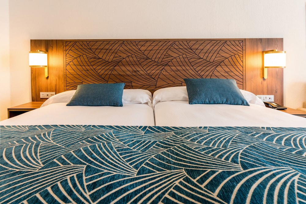 RIU Vallarta All Inclusive 15/50