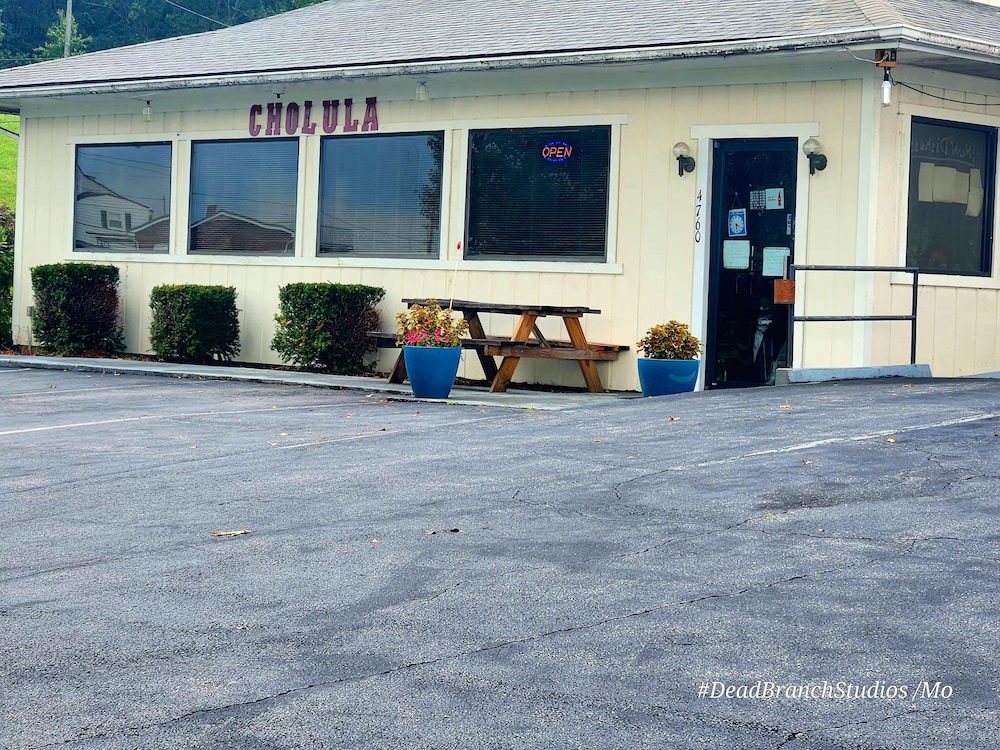 Fox Mountain Inn 35/50