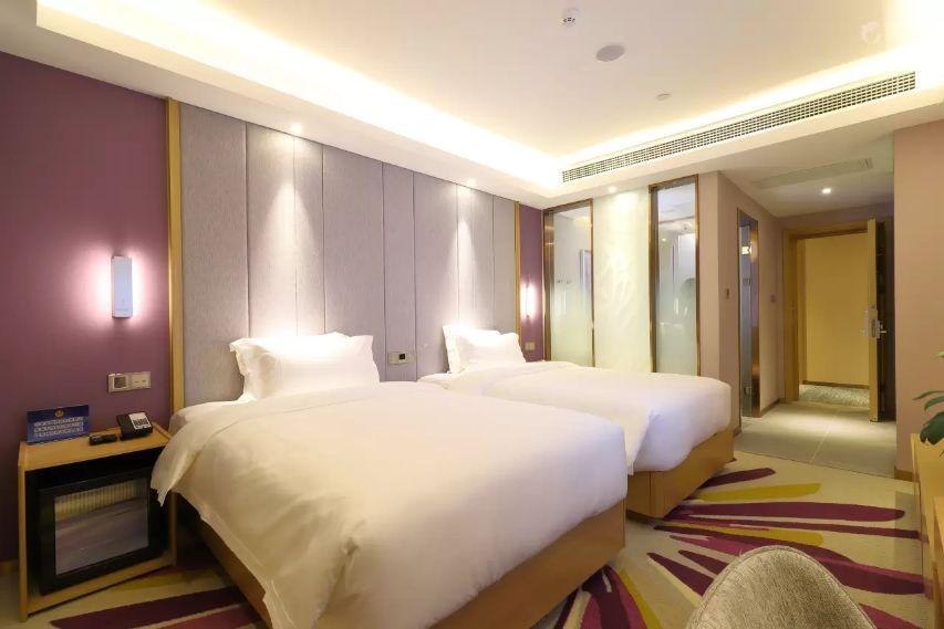 Lavande Hotel (Chifeng High Speed Railway Station) 13/35