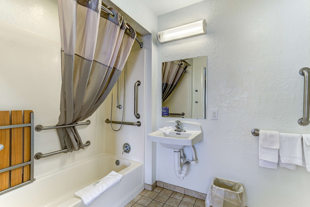 Studio 6 Extended Stay - Kissimmee, FL - Orlando 31/31