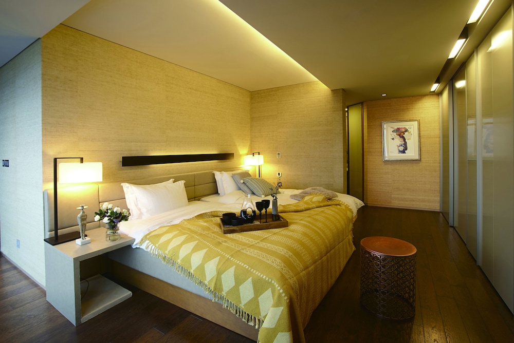 The Classic 500 Pentaz Executive Residence 15/73