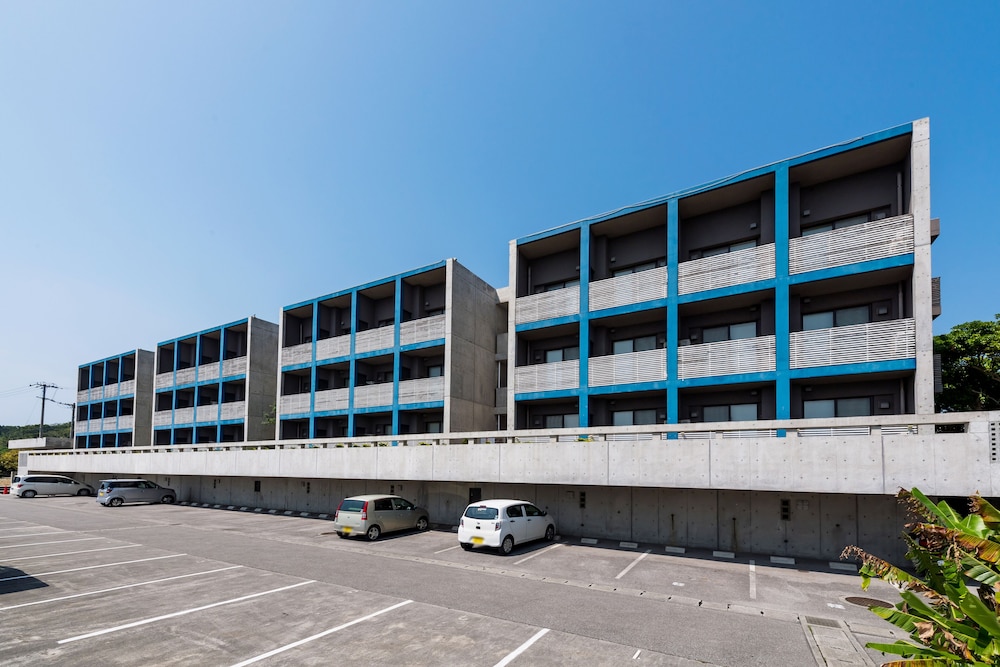 E Horizon Resort Condominium Sesoko 50/50