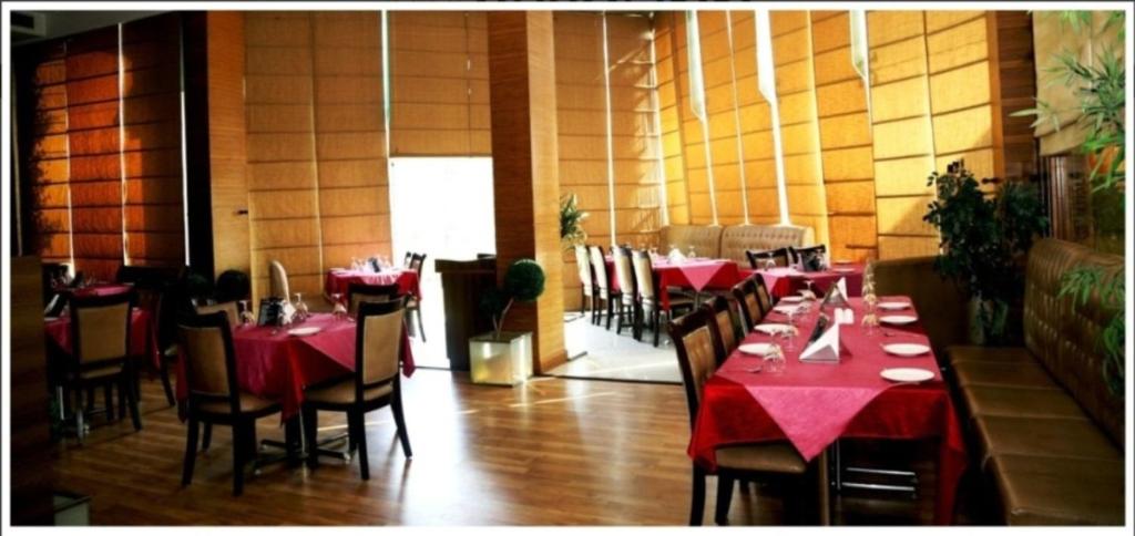 Eqbal Inn 13/16