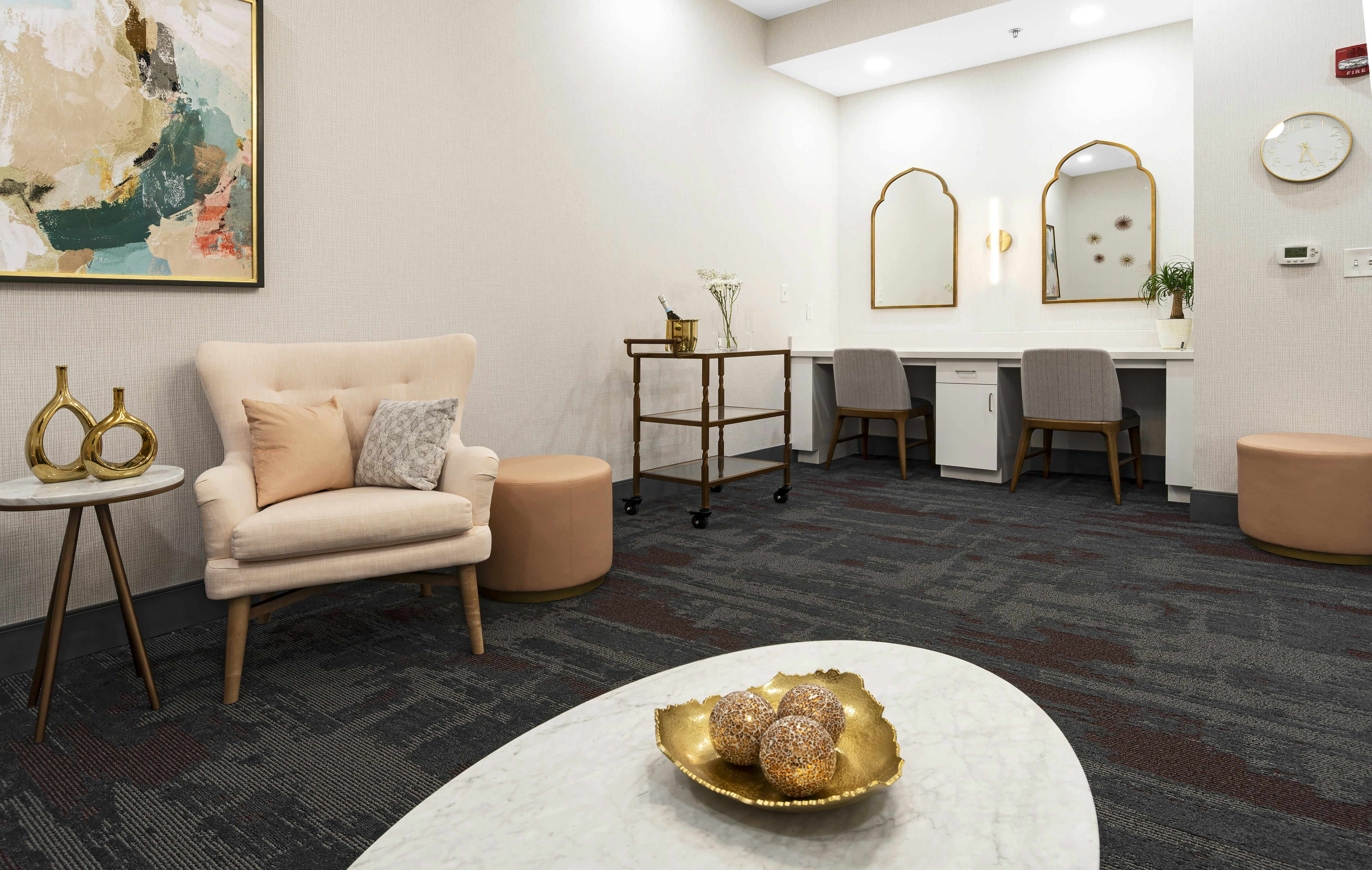 Hampton Inn and Suites Raleigh Downtown 46/75