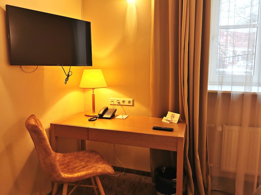 Mabre Residence Hotel 72/82