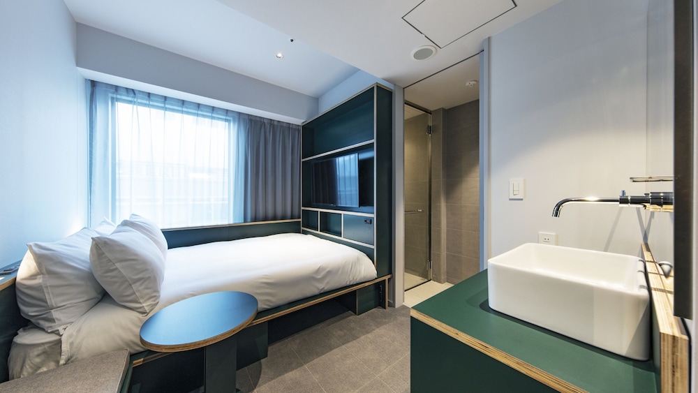Medium, Double Bed